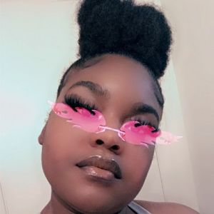 Meet your Posher, Cee